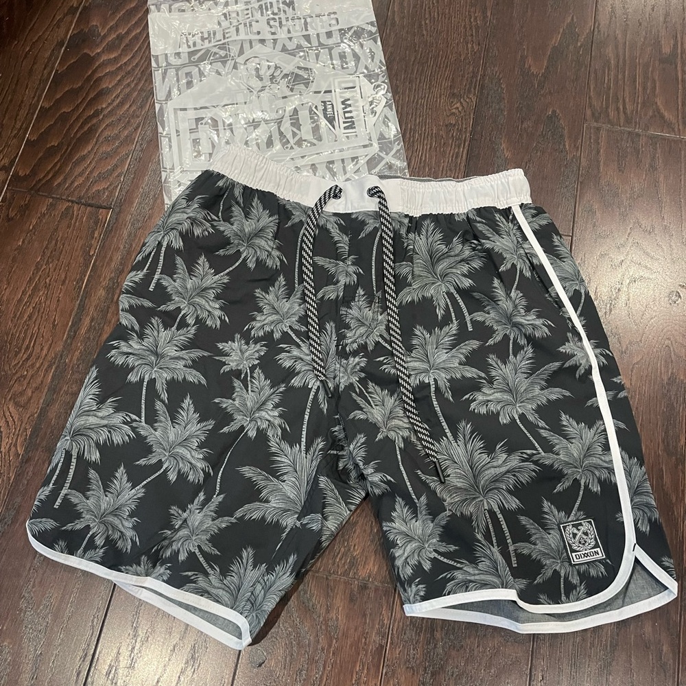 Dixxon The Chad Bali  Men Size Small  Black Board Short  Palm Tree Unlined NEW